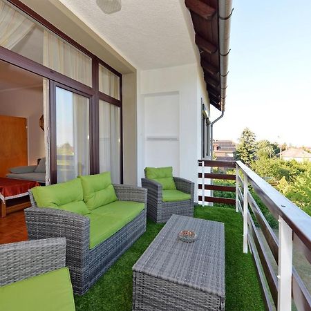 Blackbird Apartment บาลาตอนฟือเรด ภายนอก รูปภาพ
