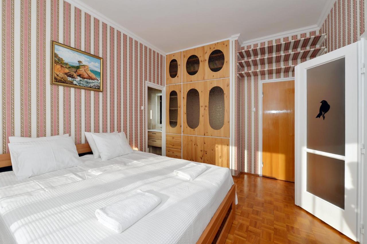 Blackbird Apartment บาลาตอนฟือเรด ภายนอก รูปภาพ