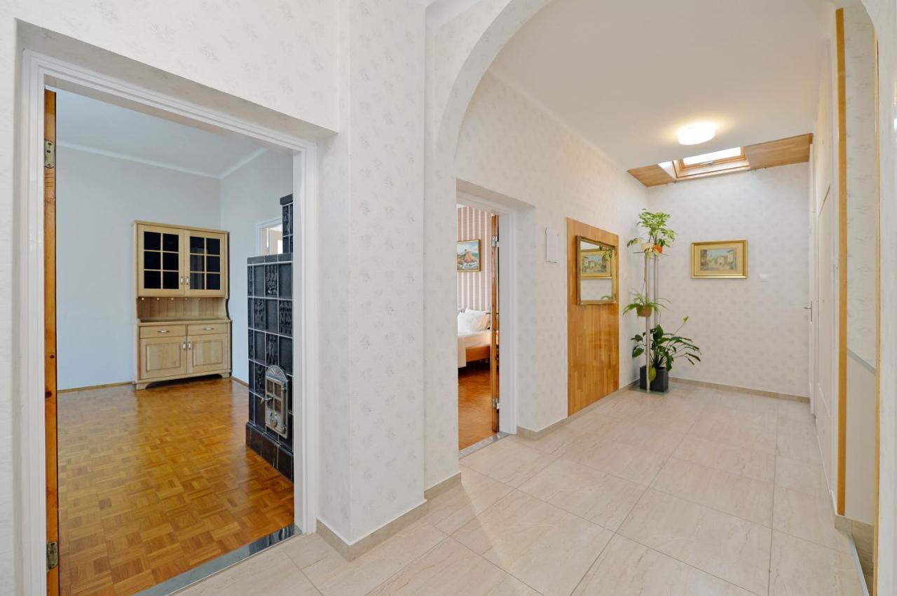 Blackbird Apartment บาลาตอนฟือเรด ภายนอก รูปภาพ