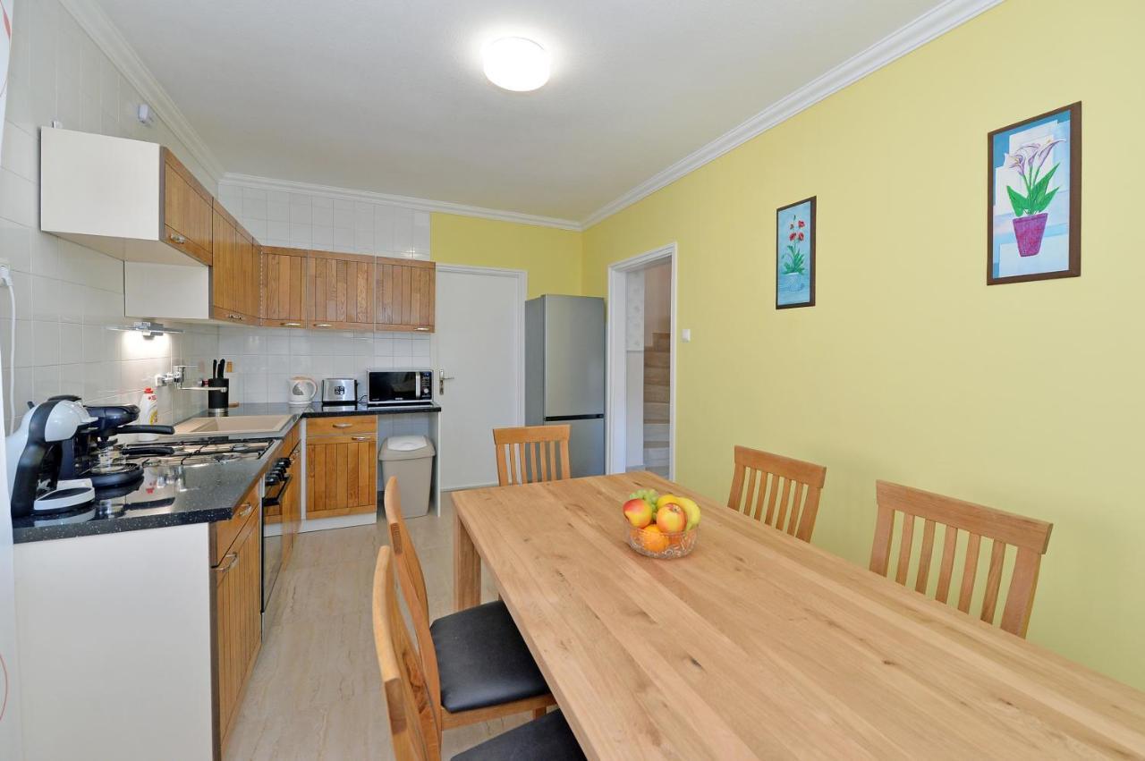 Blackbird Apartment บาลาตอนฟือเรด ภายนอก รูปภาพ