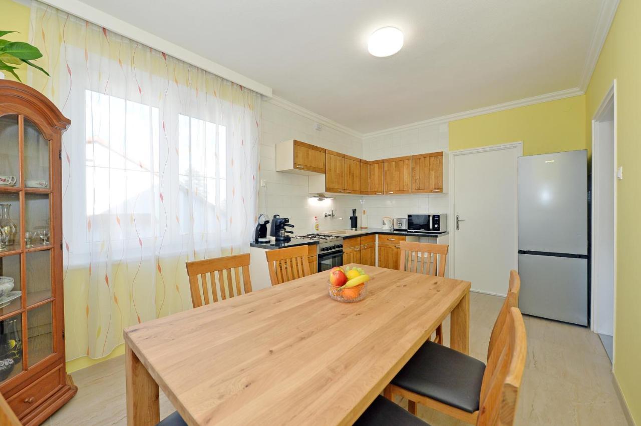 Blackbird Apartment บาลาตอนฟือเรด ภายนอก รูปภาพ