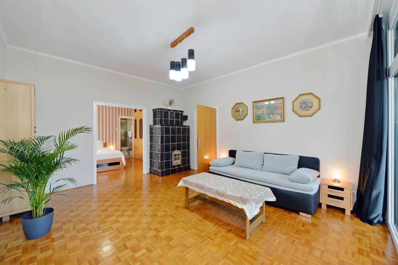 Blackbird Apartment บาลาตอนฟือเรด ภายนอก รูปภาพ
