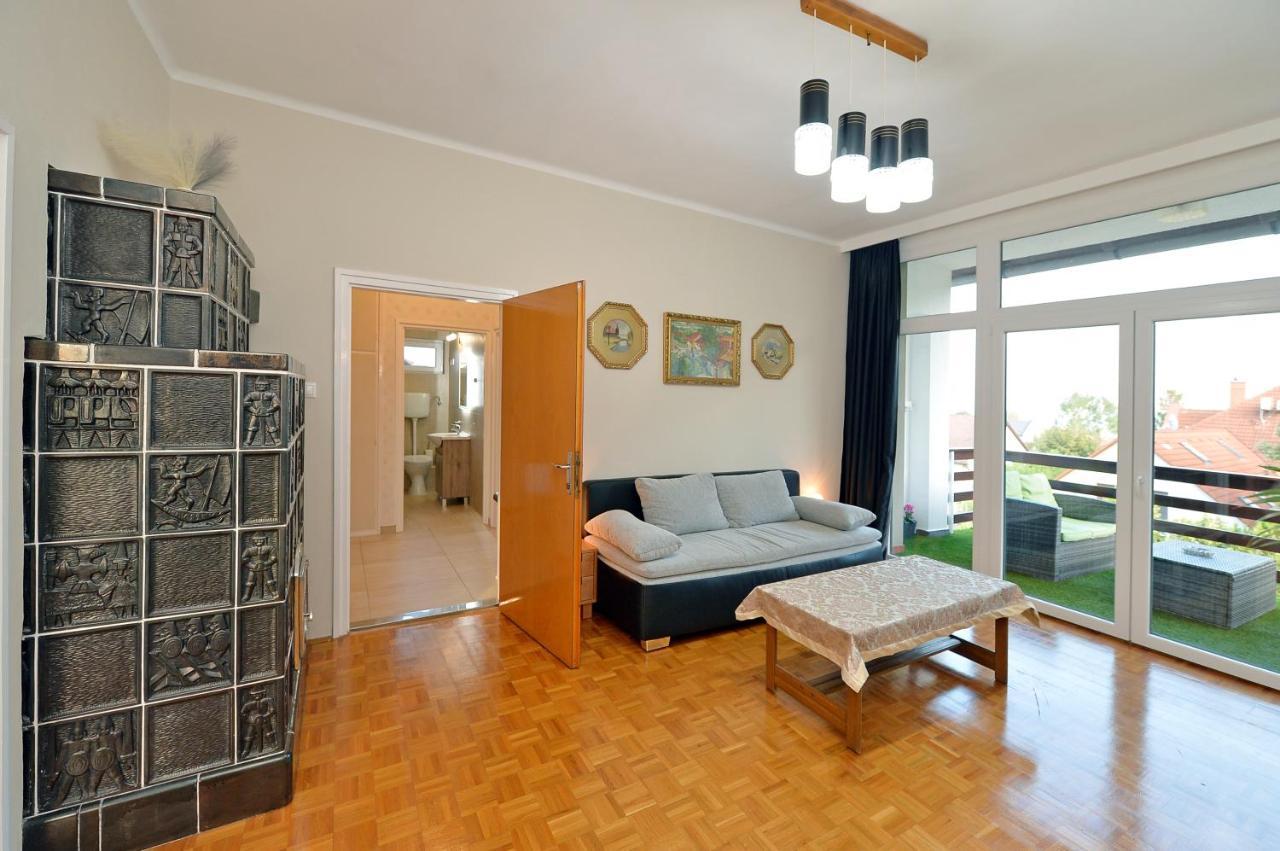 Blackbird Apartment บาลาตอนฟือเรด ภายนอก รูปภาพ